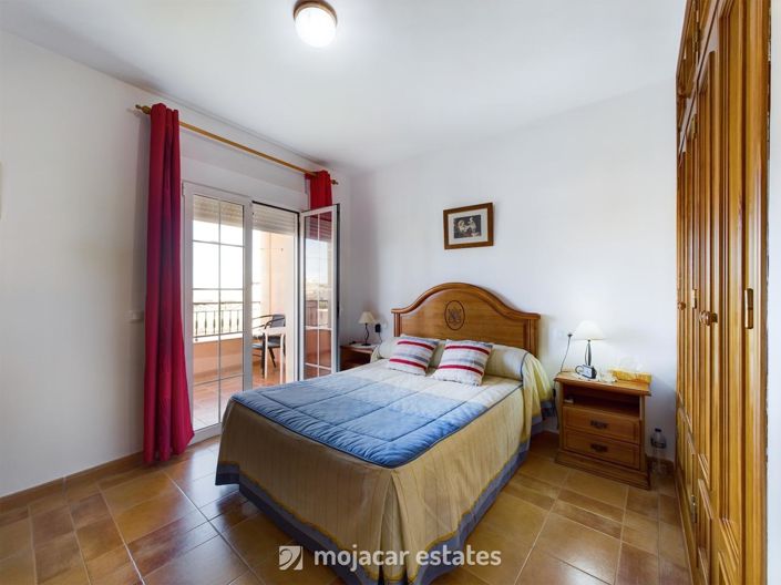 Image No.10-5 Bed Townhouse for sale