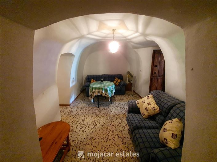 Image No.6-3 Bed Townhouse for sale