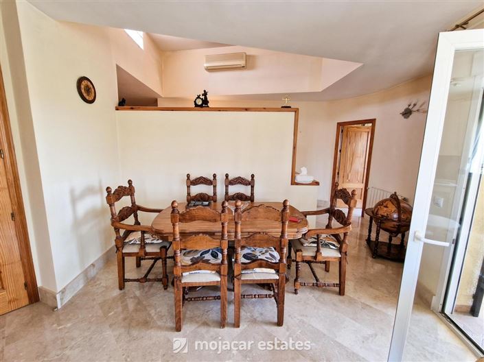 Image No.4-4 Bed Villa for sale