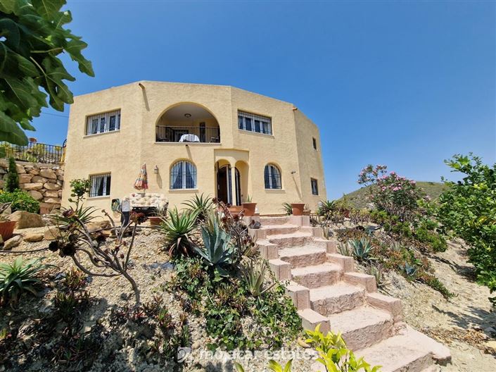 Image No.8-4 Bed Villa for sale