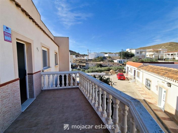 Image No.10-6 Bed Villa for sale