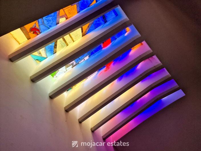 Image No.15-7 Bed Villa for sale