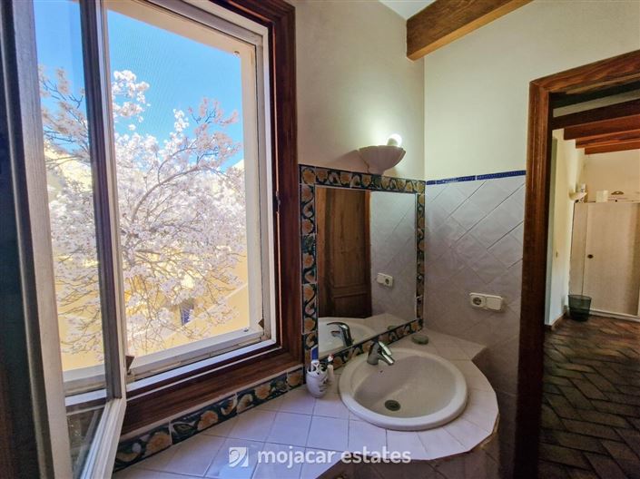 Image No.17-7 Bed Villa for sale