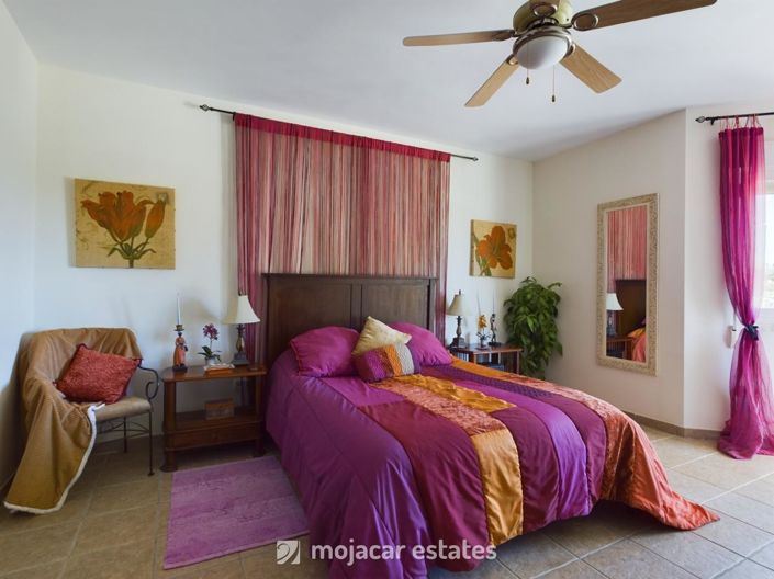 Image No.13-4 Bed Villa for sale