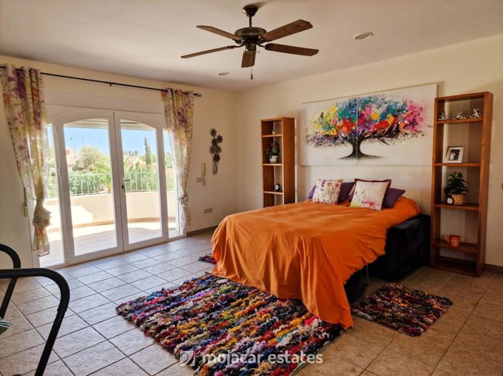 Image No.19-4 Bed Villa for sale