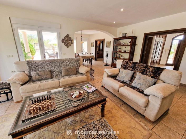 Image No.9-4 Bed Villa for sale