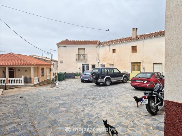 Image No.21-3 Bed Village House for sale