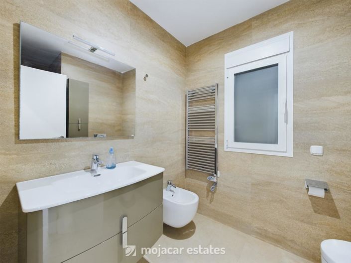 Image No.17-2 Bed Villa for sale