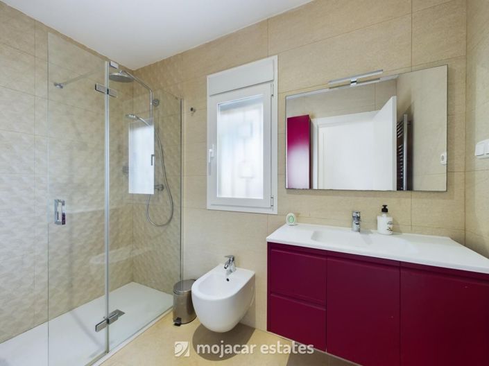 Image No.12-2 Bed Villa for sale