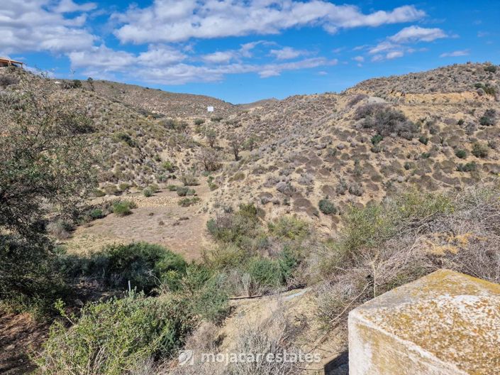 Image No.18-1 Bed Country House for sale