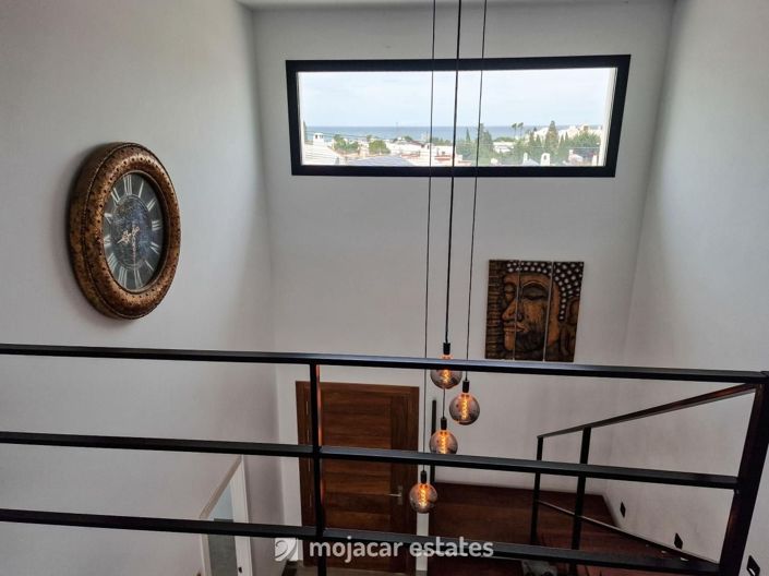 Image No.8-4 Bed Villa for sale