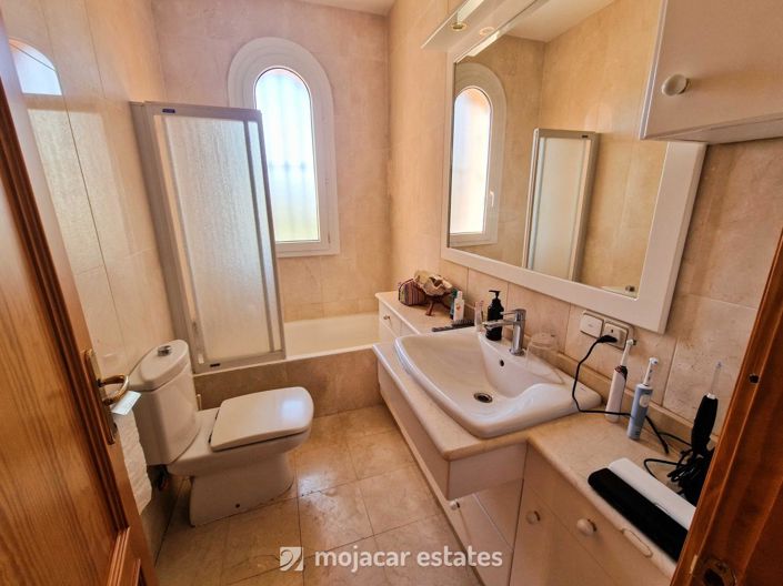 Image No.18-4 Bed Villa for sale