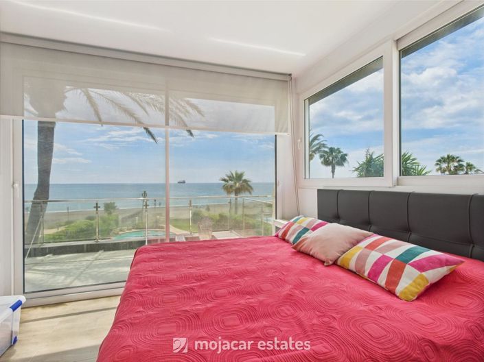 Image No.11-5 Bed Villa for sale