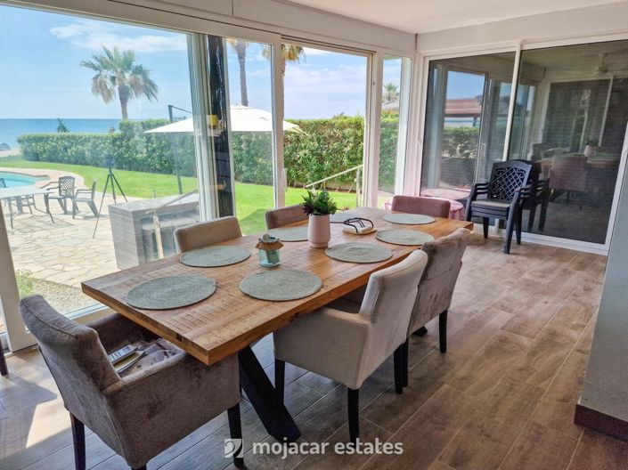 Image No.3-5 Bed Villa for sale