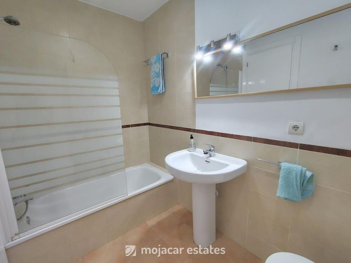 Image No.15-3 Bed Apartment for sale