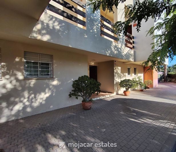 Image No.20-3 Bed Apartment for sale