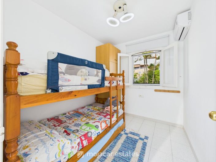 Image No.13-3 Bed Townhouse for sale