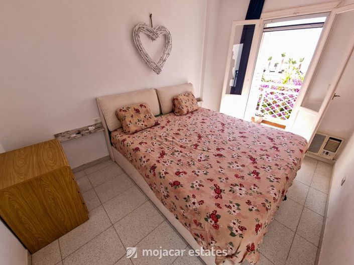 Image No.15-3 Bed Townhouse for sale