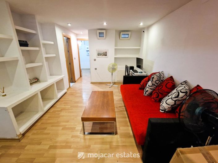 Image No.20-3 Bed Townhouse for sale