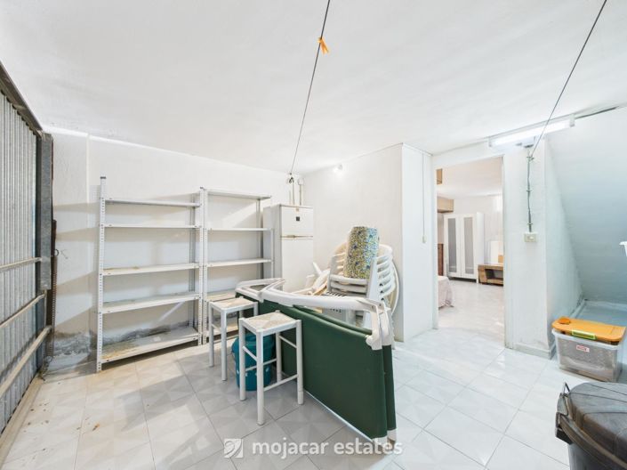 Image No.13-3 Bed Townhouse for sale