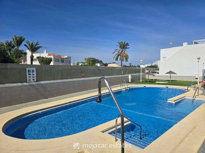 Image No.2-3 Bed Townhouse for sale