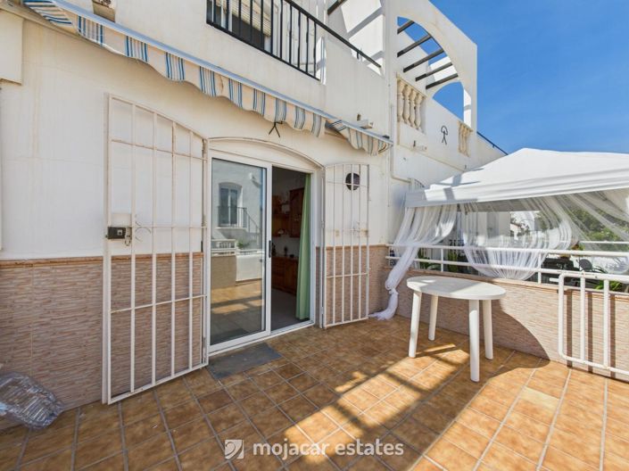 Image No.6-3 Bed Townhouse for sale