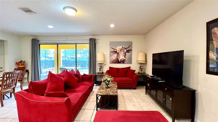 Image No.23-8 Bed House for sale