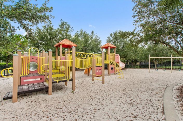 Image No.73-7 Bed House for sale