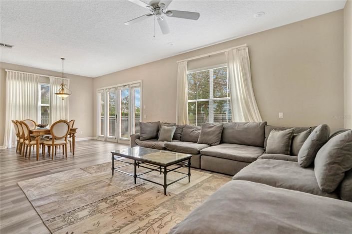 Image No.3-4 Bed House for sale