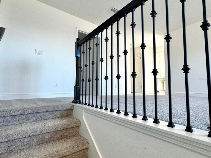 Image No.9-6 Bed House for sale