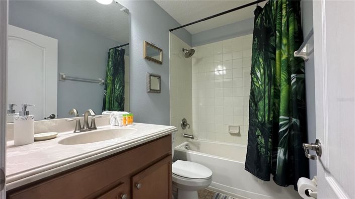 Image No.20-6 Bed House for sale