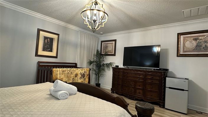 Image No.26-6 Bed House for sale