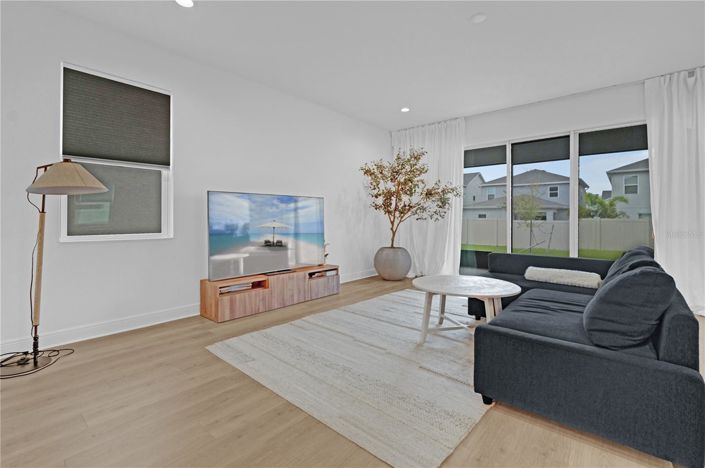 Image No.9-4 Bed House for sale