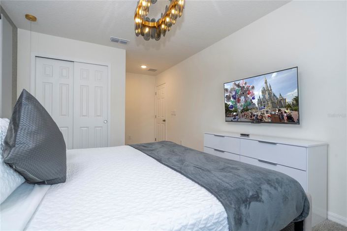 Image No.28-5 Bed Townhouse for sale