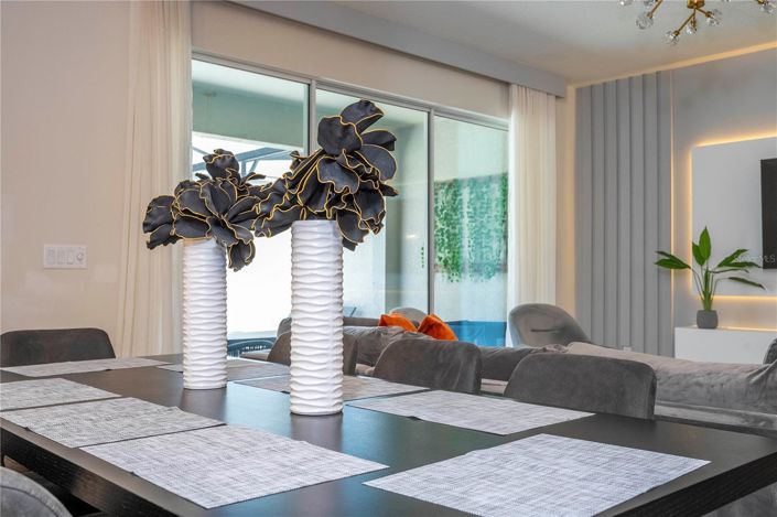 Image No.50-5 Bed Townhouse for sale