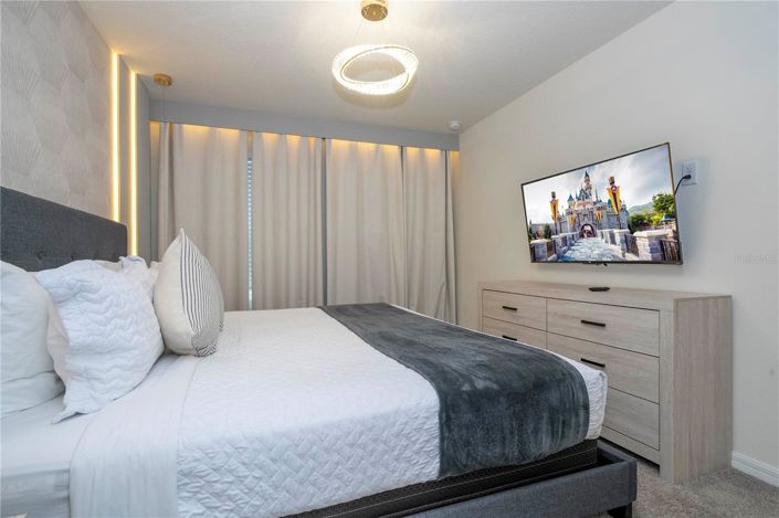 Image No.75-5 Bed Townhouse for sale