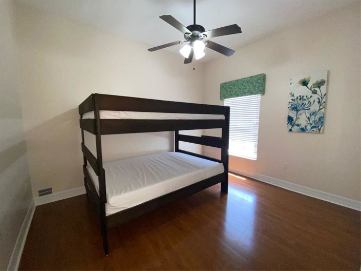 Image No.21-4 Bed House for sale