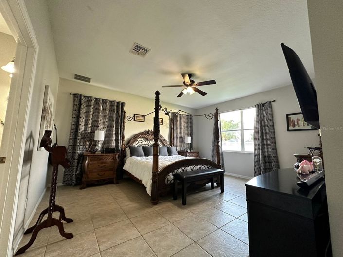 Image No.30-5 Bed House for sale