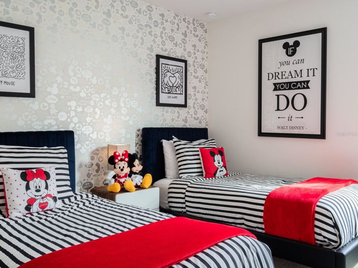 Image No.20-6 Bed House for sale