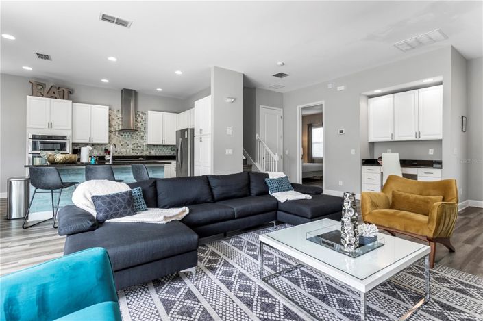 Image No.11-5 Bed House for sale