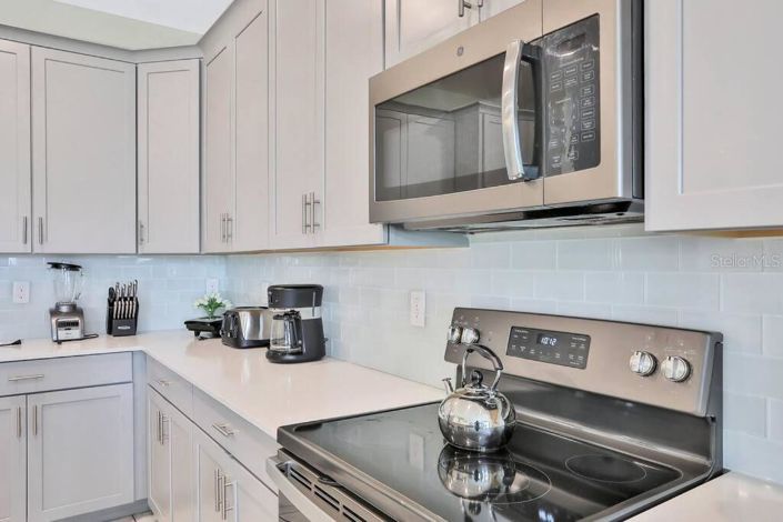 Image No.7-6 Bed House for sale