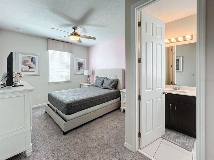 Image No.21-7 Bed House for sale