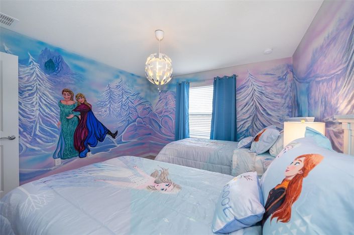 Image No.3-6 Bed House for sale