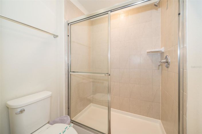 Image No.31-6 Bed House for sale