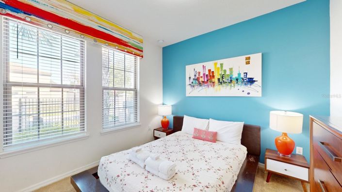 Image No.16-8 Bed House for sale