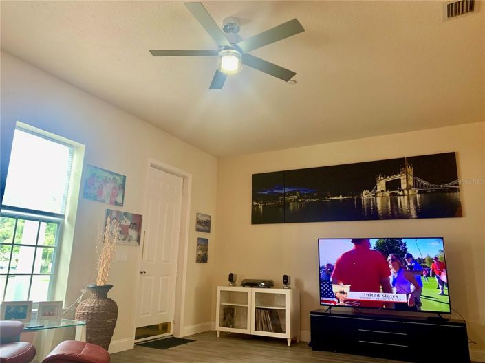 Image No.5-3 Bed Townhouse for sale