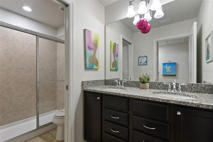 Image No.35-6 Bed House for sale