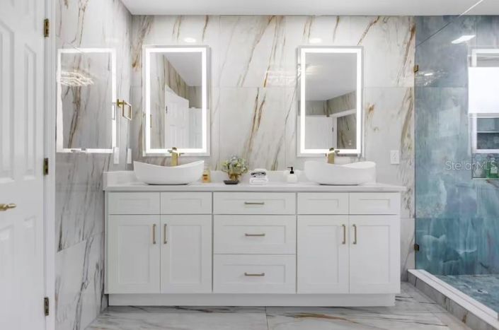 Image No.30-5 Bed House for sale