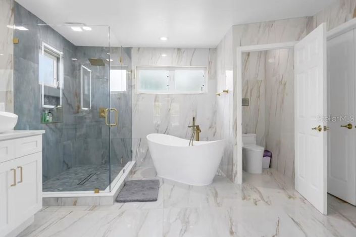 Image No.33-5 Bed House for sale