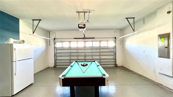 Image No.18-8 Bed House for sale